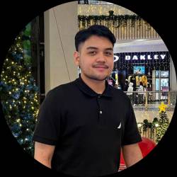 SOCIAL MEDIA MANAGER