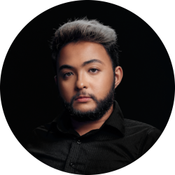 Video Editor / Graphic Designer