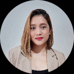 Customer Service and Order Management Expert
