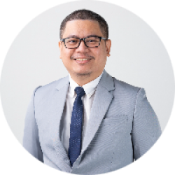 Social Media Manager, Media Editor, L&D Professional