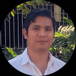 Customer Service Specialist / Email and Chat Support / Data