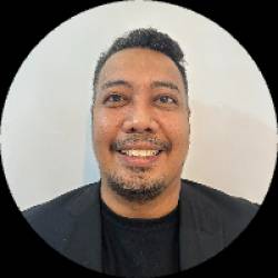 Video Editor/Graphic Designer