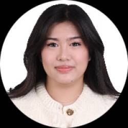 Fashion Designer with technical and marketing skills