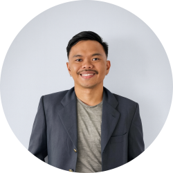 Sales & Customer Service Specialist