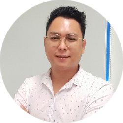 E-Commerce Specialist