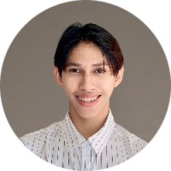 Graphic Designer, Video Editor, IT Student, Customer Service Enthusiast