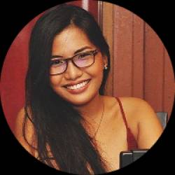 Content strategist, copywriter, podcast manager