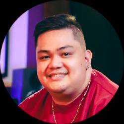 Freelance Singer-Songwriter