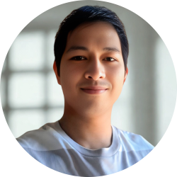 Social Media Manager with Graphic Design Skills