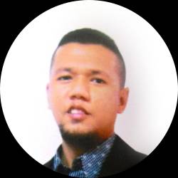 GRAPHIC DESIGNER