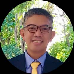 Dynamic Leader and Experienced Business & IT Professional