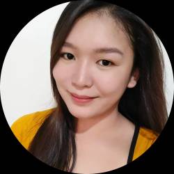 Visual Graphic Designer and Customer Service Representative