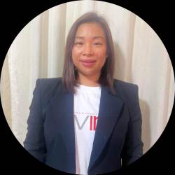 Senior Customer Care Associate / Real Estate Agent