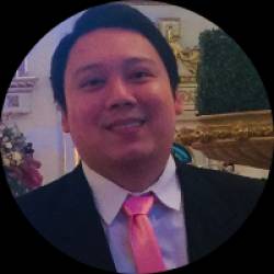 17yrs Graphic Designer/Web Designer