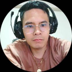 WEB developer, Photoshop editor and graphic and video editor.