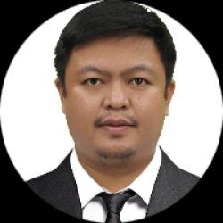 Real Estate Broker and a Digital Marketing Specialist