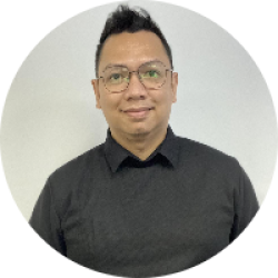 Senior Team Leader with Sales, Property Management and CS