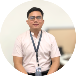 Ecommerce Specialist + Social Media Manager