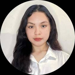 Experienced Creative Writer & Graphic Designer