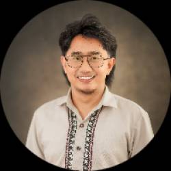 English Major, Proofreader, Researcher, Skilled in Journalism and Literature