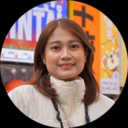 Digital Artist and Graphic Designer with Social Media Managing Skills
